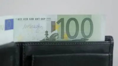 Novčanik sa 100 evra